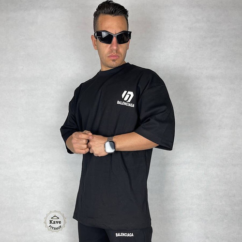 تیشرت مردانه آستین کوتاه قواره دار بیسیک مشکی | بالنسیاگا